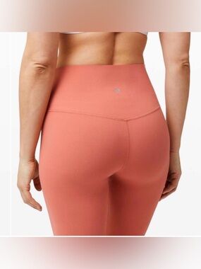 Lululemon Cropped Leggings in Dusty Coral Size 10 *FLAWED*